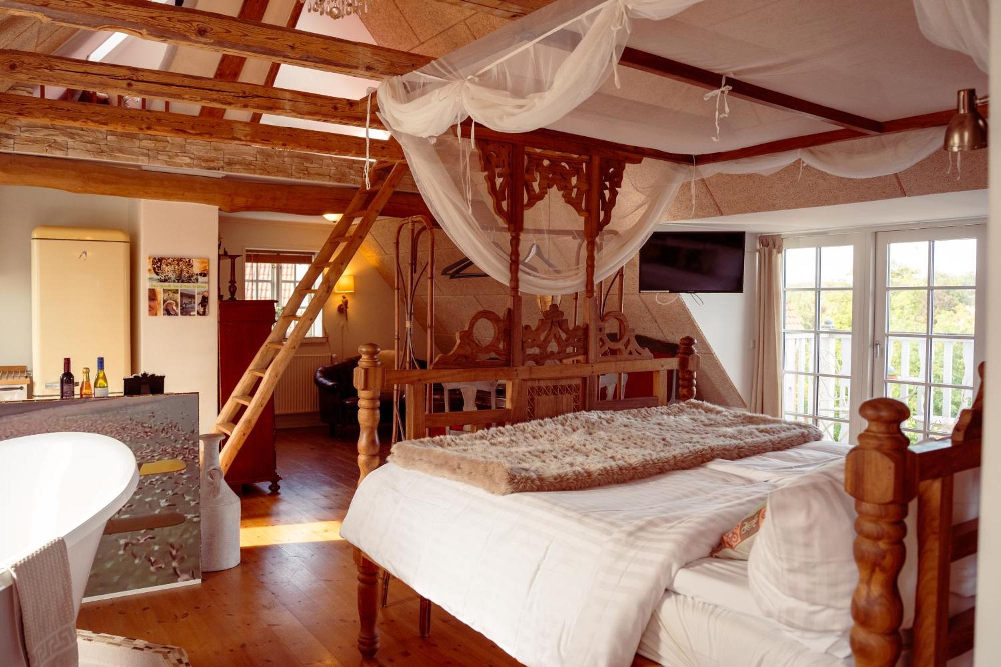 Boutique Hotel Postgarden Holsted Екстер'єр фото